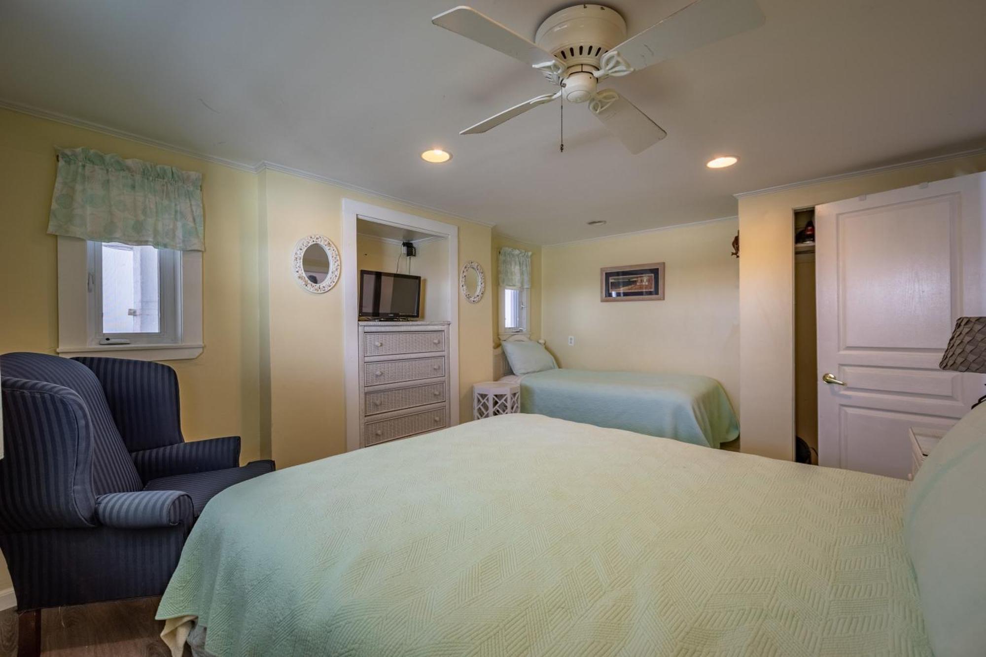 Ocean Front Nancy Claire 1 -Bunker Apartman Ocean City Kültér fotó